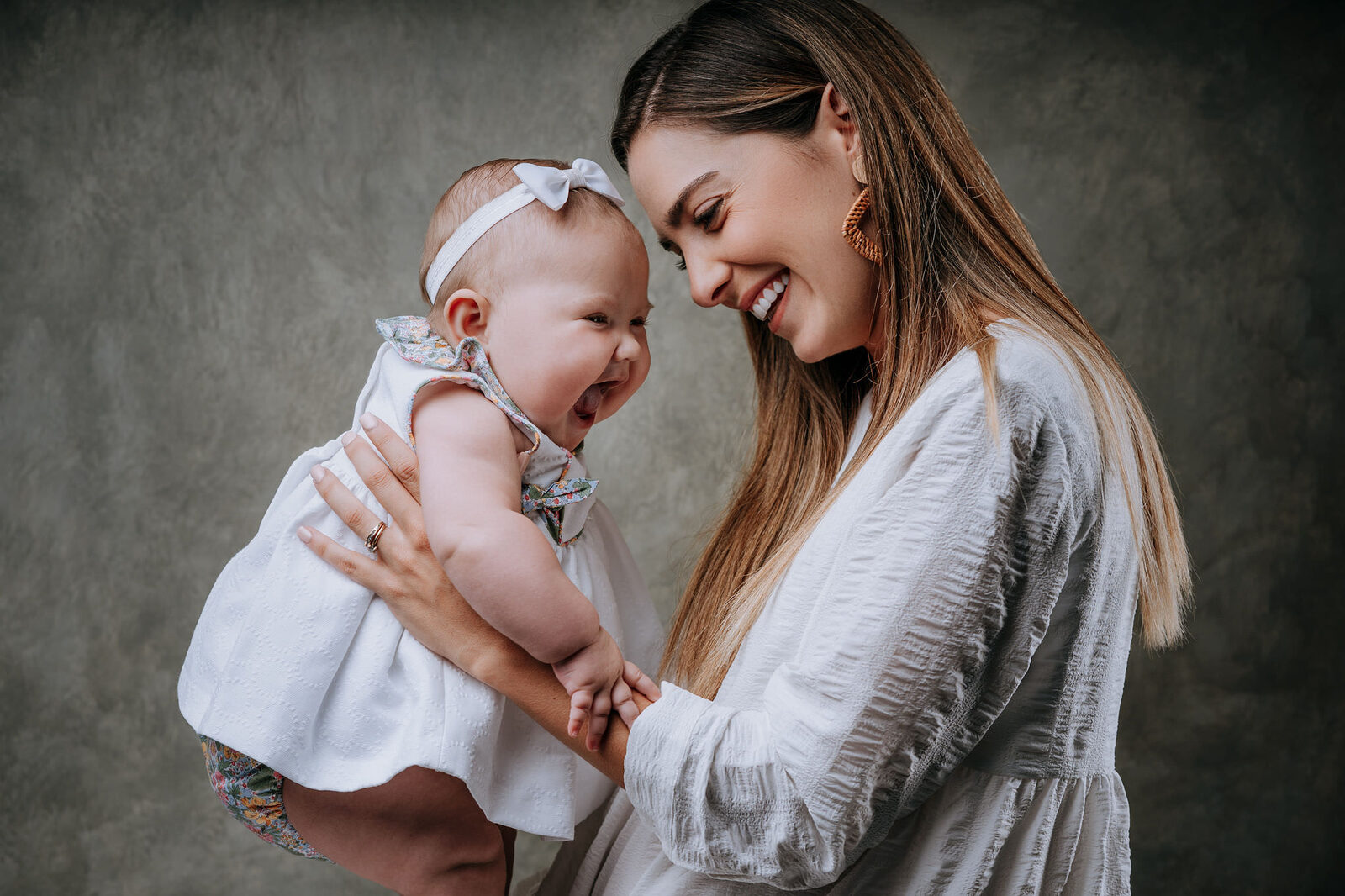 Familia completa en su sesión de fotografía en León