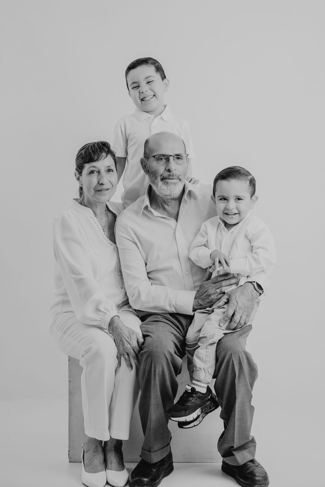 Familia en su sesión de fotografía de For Moments en León